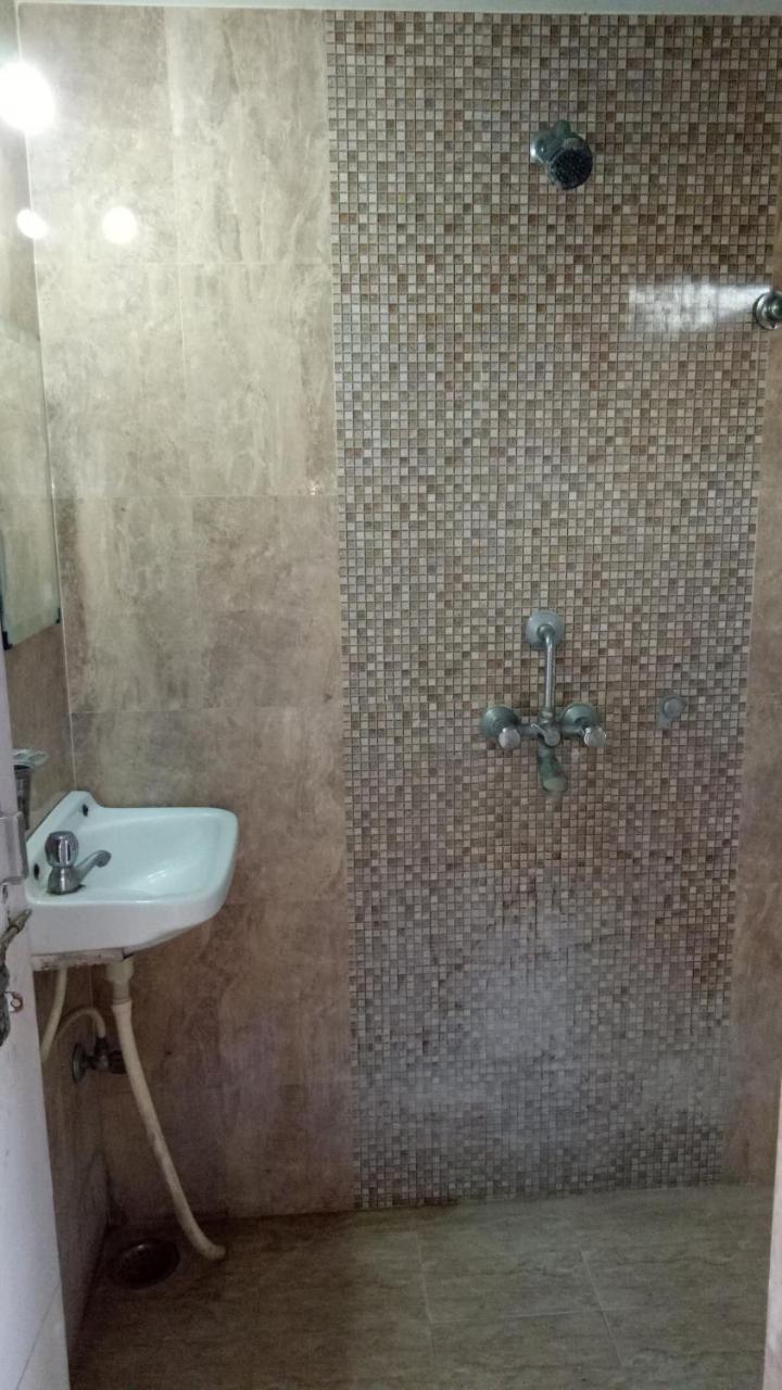 Ishan Paying Guest House Varanasi Exteriör bild