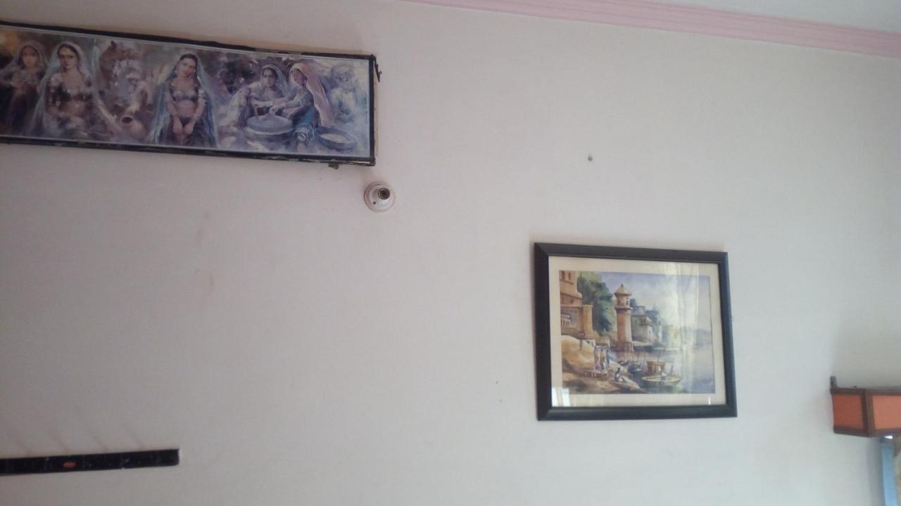 Ishan Paying Guest House Varanasi Exteriör bild