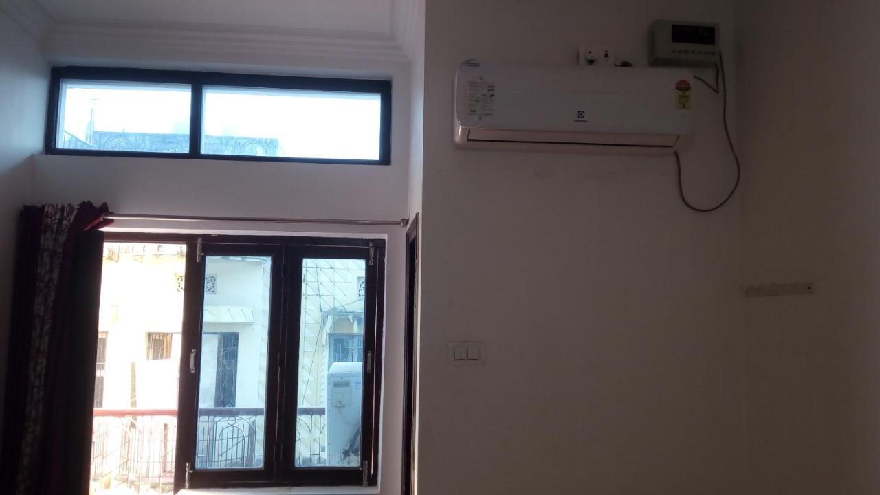 Ishan Paying Guest House Varanasi Exteriör bild