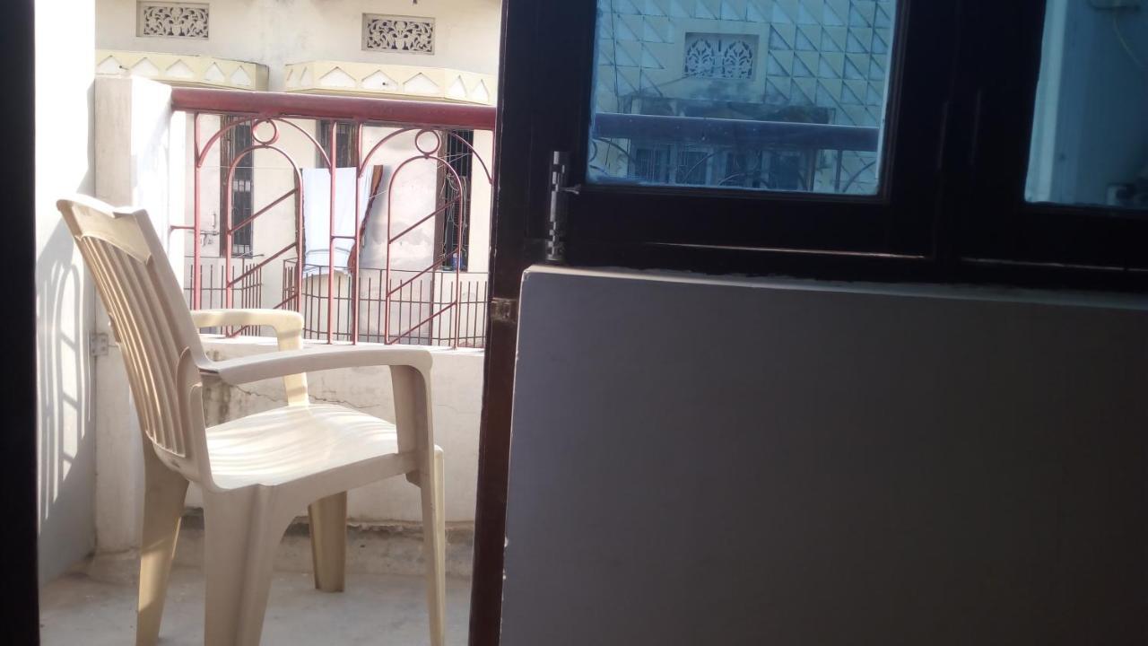 Ishan Paying Guest House Varanasi Exteriör bild